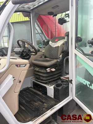 Chariot télescopique agricole MF TH 7038 