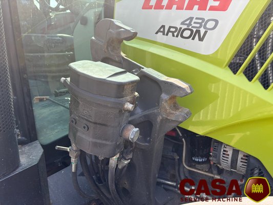 Tracteur agricole Claas Arion 430 cis 