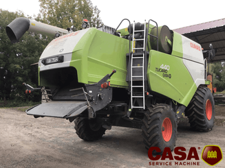 Moissonneuse batteuse Claas tucano 440