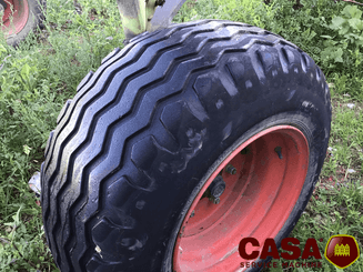 Andaineur Claas Liner 2800 T
