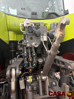 Tracteur agricole Claas Axion 810 cis - GPS S10