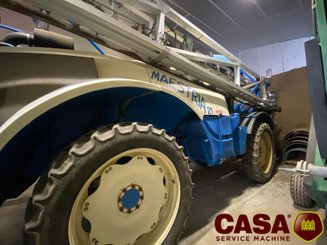 Pulvérisateur automoteur Matrot Mastria 