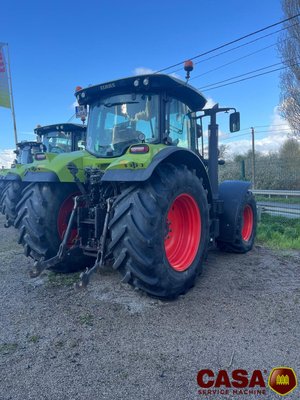 Tracteur agricole Claas Arion 650 Cmatic