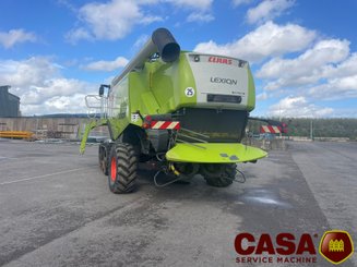Moissonneuse batteuse Claas Lexion 670 TT