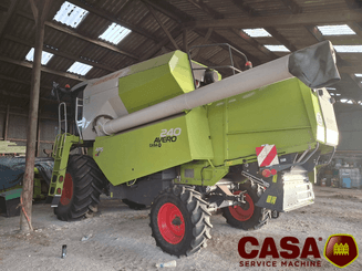 Moissonneuse batteuse Claas Avero 240 