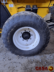Presse à balles rondes New Holland Roll bett 180 