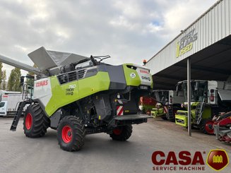 Moissonneuse batteuse Claas Trion 750