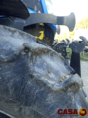 Tracteur agricole New Holland T 7.230 chargeur 