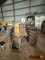 Chariot télescopique agricole Cat TH 62