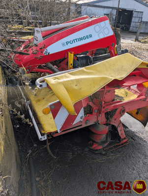 Faucheuse Pöttinger groupe de fauche