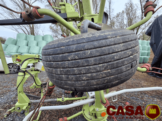 Faneuse Claas Volto 700 