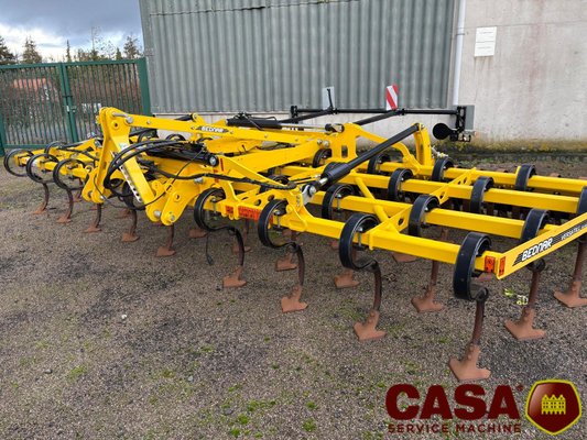 Déchaumeur à dents BEDNAR versatill VN 6000 L 