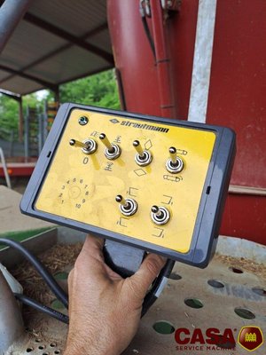 Mélangeuse Strautmann vertimix 2401