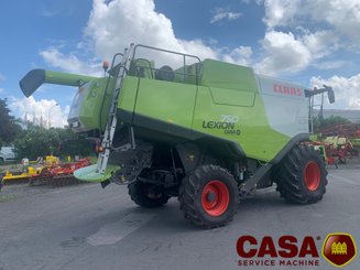 Moissonneuse batteuse Claas LEXION 750 - 4RM