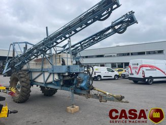 Pulvérisateur traîné Evrard TM 3300