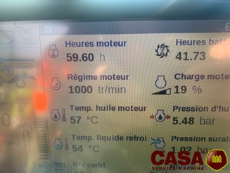 Moissonneuse batteuse New Holland CX 5.80