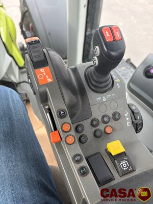 Tracteur agricole Claas Axion 810 cis - GPS S10
