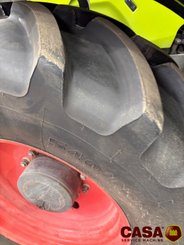 Tracteur agricole Claas Axion 820 cmatic 