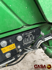 Tracteur agricole John Deere 6R155 avec chargeur 