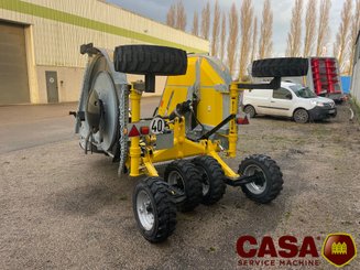 Broyeur à axe horizontal BEDNAR Mulcher MZ 4500