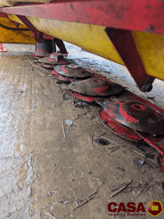 Faucheuse Pöttinger groupe de fauche