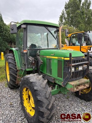 Tracteur agricole John Deere 6010 SE