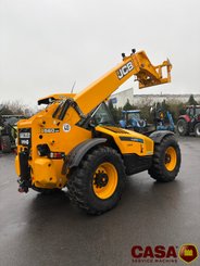 Chariot télescopique agricole JCB 560-80 Agri pro