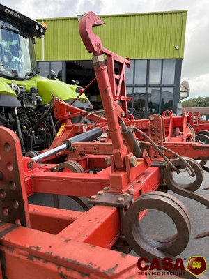 Déchaumeur à dents Gregoire Besson DFR 600