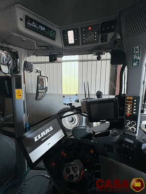 Tracteur agricole Claas Axion 870 Cmatic 
