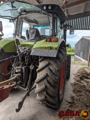 Tracteur agricole Claas Arion 530 avec chargeur 