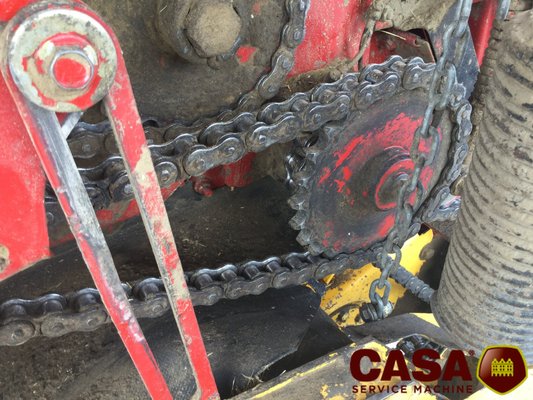 Presse à balles rondes New Holland BR 750 