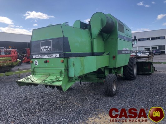 Moissonneuse batteuse Deutz-Fahr M 3630