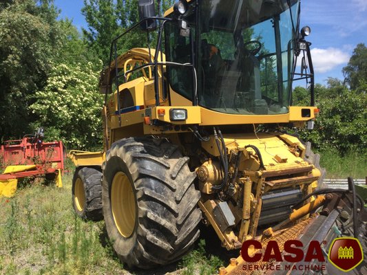 Ensileuse automotrice New Holland FX 58 