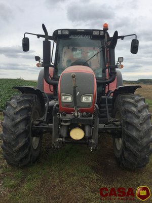 Tracteur agricole Valtra N 142 direct 