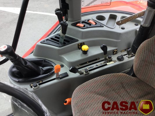 Tracteur agricole MF 4370 power shuttle 