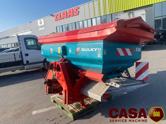 Distributeur d'engrais Sulky X 36 