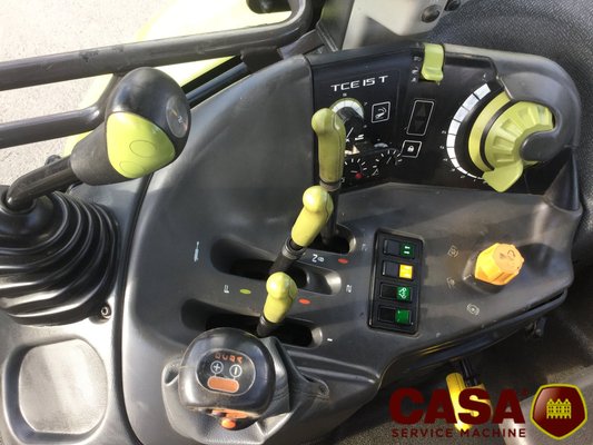 Tracteur agricole Claas Ares 577 