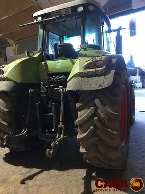 Tracteur agricole Claas Axion 840 cebis 