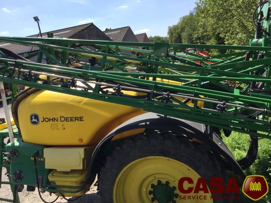 Pulvérisateur traîné John Deere M 732 i