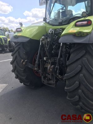 Tracteur agricole Claas Axion 800 CEBIS 