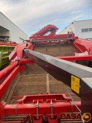 Arracheuse de pommes de terre Grimme GT 300