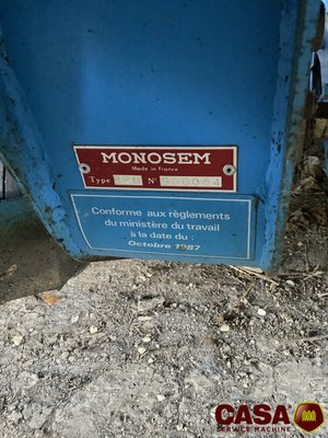 Semoir monograine Monosem BRN 12 rgs 