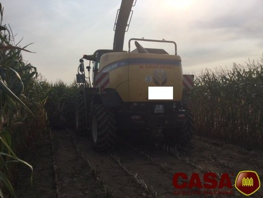 Ensileuse automotrice New Holland FR 500 