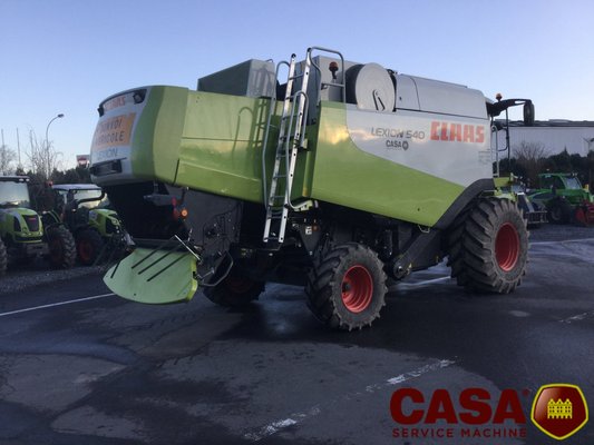 Moissonneuse batteuse Claas LEXION 540 