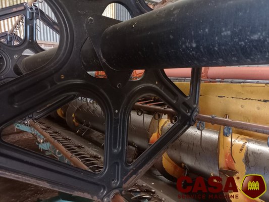Moissonneuse batteuse New Holland tx 66