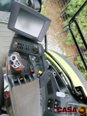 Tracteur agricole Claas Arion 650 cebis 