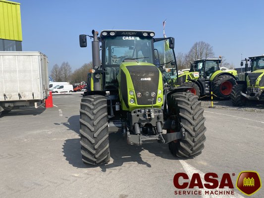Tracteur agricole Claas axion 820
