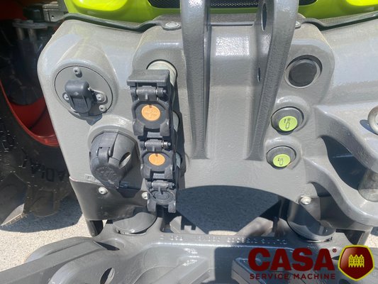 Tracteur agricole Claas Arion 620 cebis 