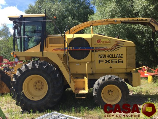 Ensileuse automotrice New Holland FX 58 