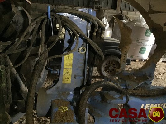 Charrue Lemken Vari opal 8 - 6 corps